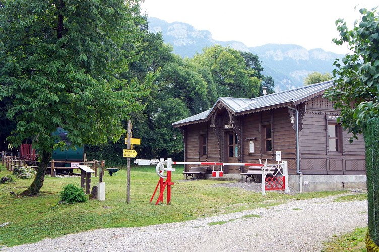 sentier Grésy-Mouxy gare mouxy