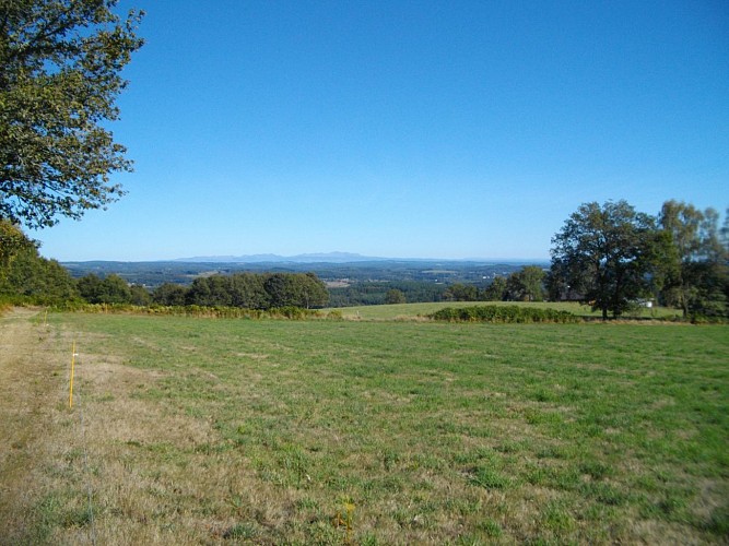 vuegenerale_StSetiers_VTT47_pisterouge