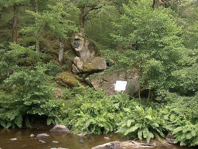 Sentier chez le Geai