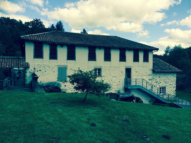 Sentier de Brignac au Moulin du Got