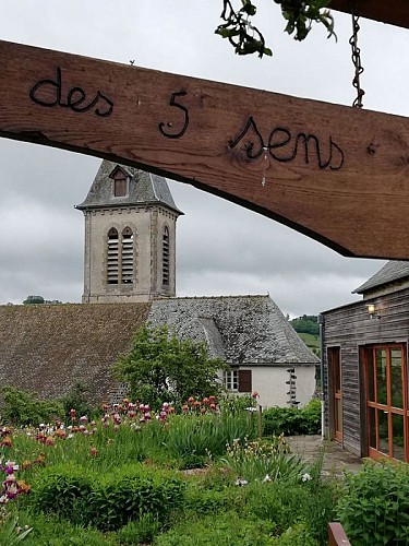 Taussac et son jardin des 5 sens