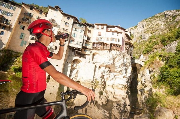 Cycliste à Pont en Royans