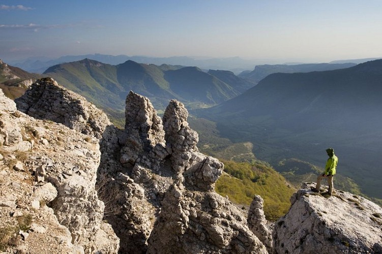 Ambel plateau and the Tête de la Dame summit