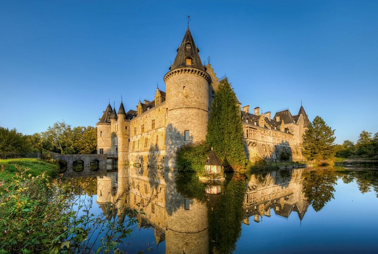 Autour du Château de Fallais, au cœur du Parc Naturel de la Burdinale et de la Mehaigne