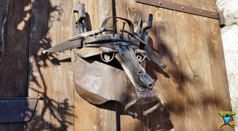 Saint-Sozy - Sentier des Roches et des Hommes - 8km - 3h00 - Lot (46)