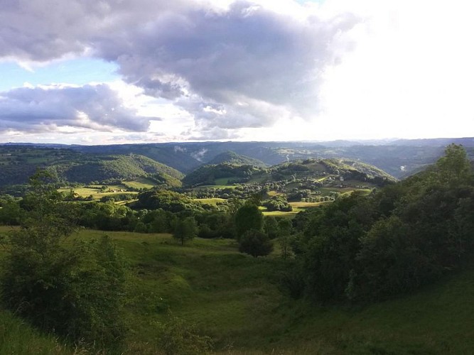 Les vallons ensoléillés du Carladez