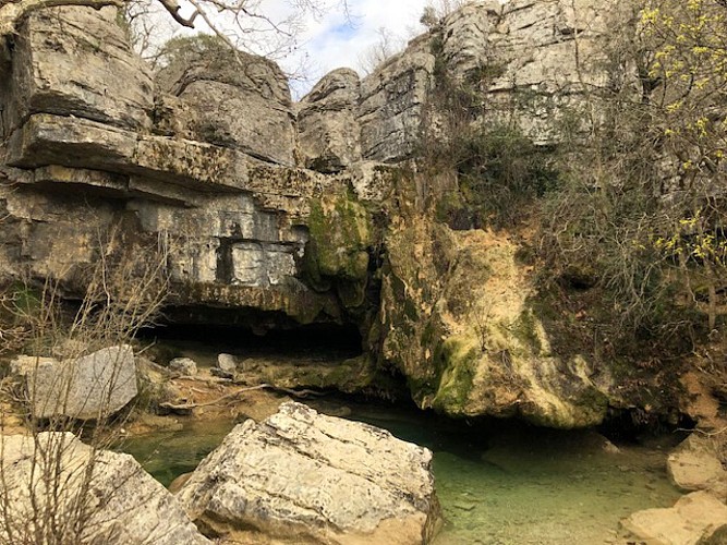 Ferrières-les-Verreries - plan de Gournie - a Cascade de Gorniès.