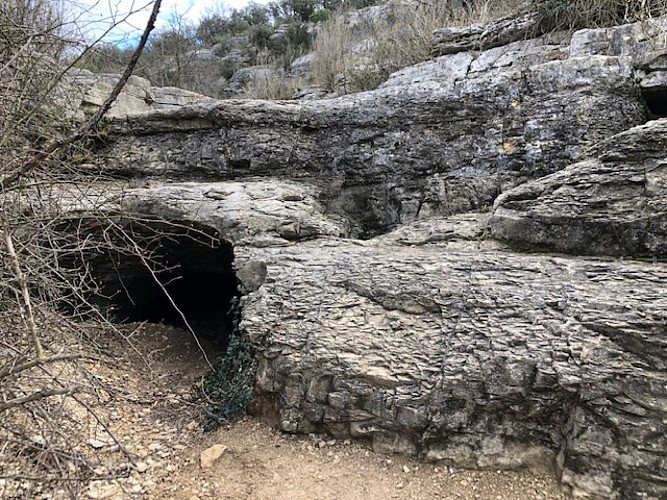 Ferrières-les-Verreries - plan de Gournie - a Cascade de Gorniès.