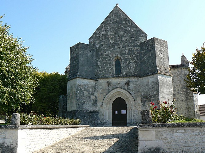 Eglise de Germignac Vignoble du Cognac Haute-Saintonge Ne Domaine de Beaulieu