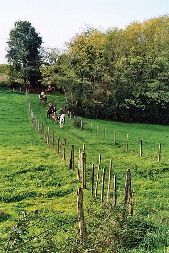 Route des Cardinaux en Pays de Haute-Saintonge randonnee equestre d Artagnan 2