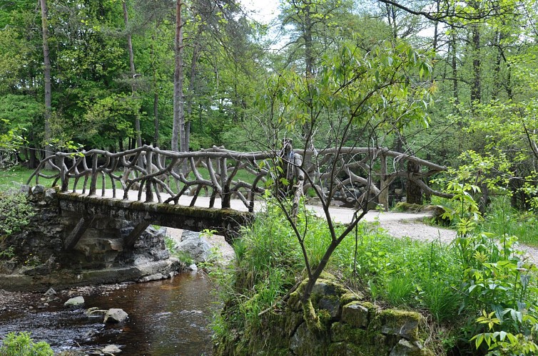 Pont du centenaire à Hockai