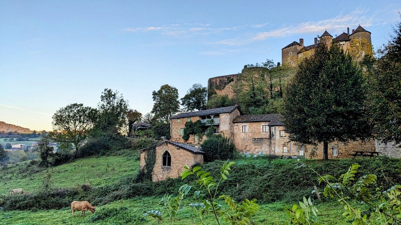 Berzé-le-Châtel automne @. Sève _ Cluny Sud Bourgogne (2)