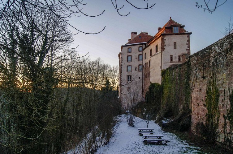 La Petite Pierre  Alsace, terre de châteaux forts