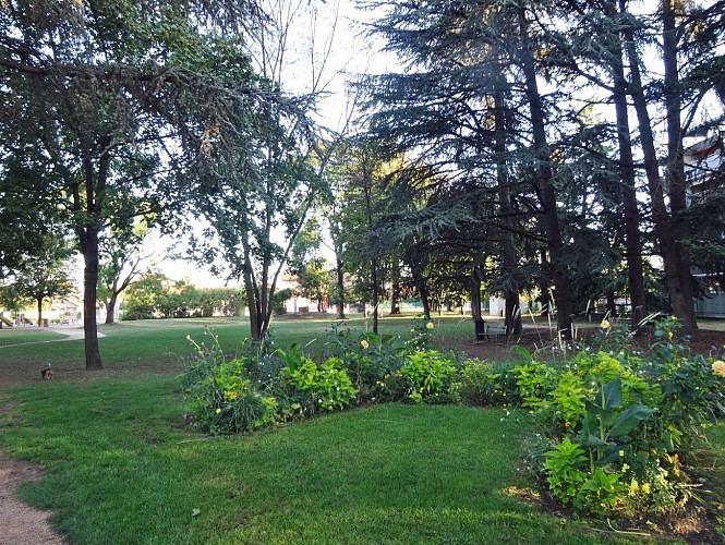 De Décines à Bron - De parcs en jardins