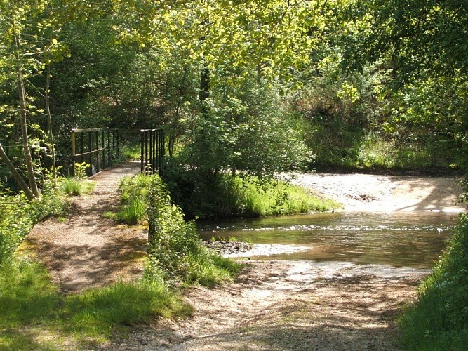 gué depuis Beauronne-rando-boucle-des-potiers-beauronne