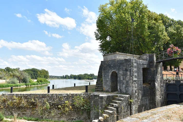 Châtillon sur Loire - écluse de Mantelot