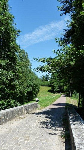 Chemin des Moulins et des Châteaux