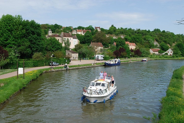 Chevroches Halte nautique