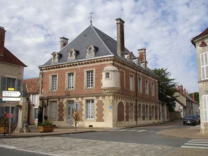 Maison de l amiral - Entrains sur Nohain