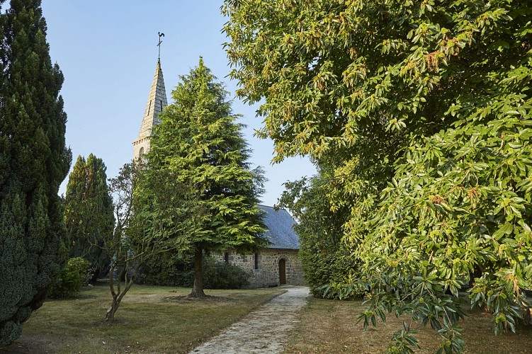 LANDIVY - RANDONNÉE - CIRCUIT DES RUINES DE L'ABBAYE - N°14