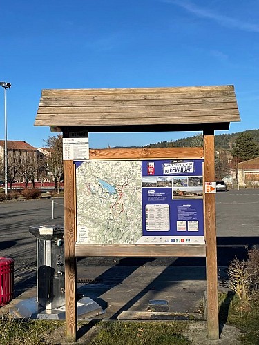 Panoramique des circuits VTT au départ de l'itinéraire