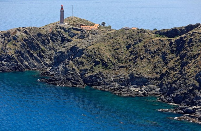 (E 12-Coastal Path/guide 2022) Port-Vendres Tourist Office - Paulilles