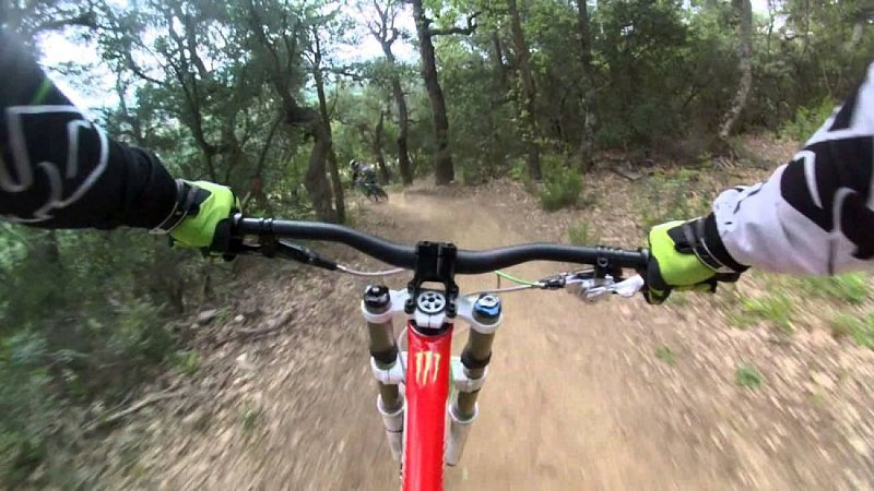 From the dolmens to the Saint-Laurent’ Chapel (VTT)