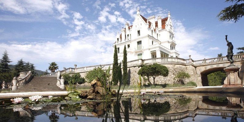 [Verbindung] Fremdenverkehrsamt von Argelès-sur-Mer/Château de Valmy