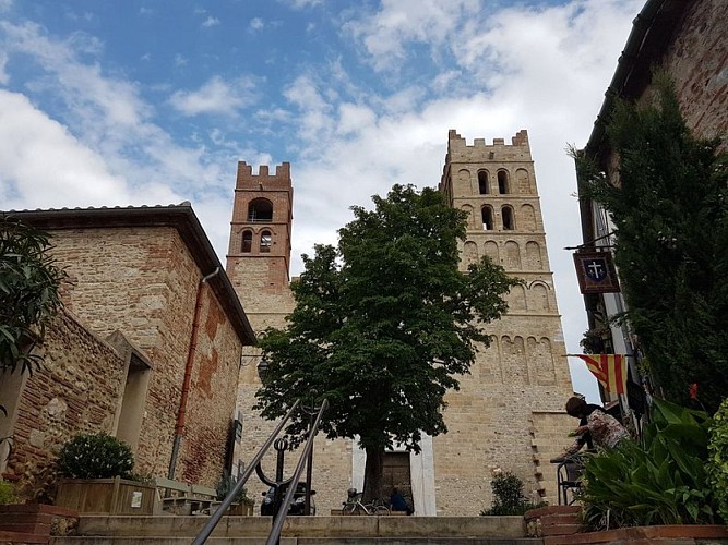 Clochers de la cathédrale d'Elne