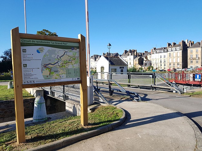 Départ de l'écluse de la Digue 