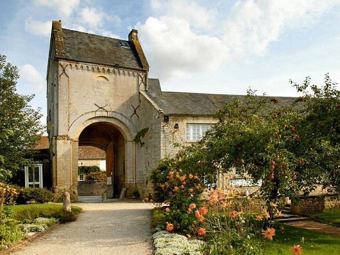 Prieuré de St Gabriel Brécy