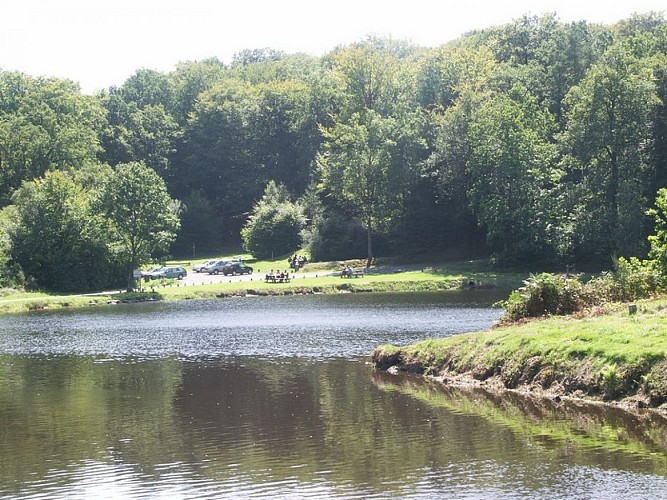 les roches blanches - etang st sever