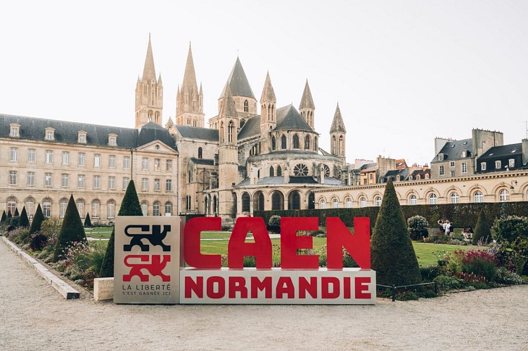 Abbaye_aux_Hommes-Max_Coquard___BestJobers-10295-1200px