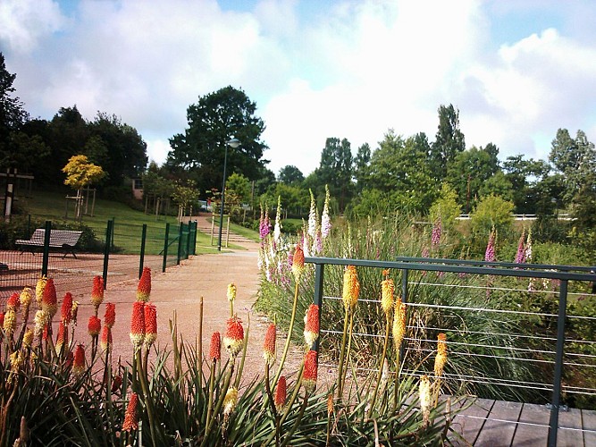 Vassy--le-jardin-municipal