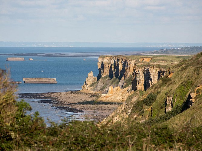 LONGUESSURMER&BESSIN_FALAISE&MER&DEBARQUEMENT&PAYSAGE&1500535©ARNAUD.GUERIN-LITHOSPHERE-WWW.ARNAUDGUERIN