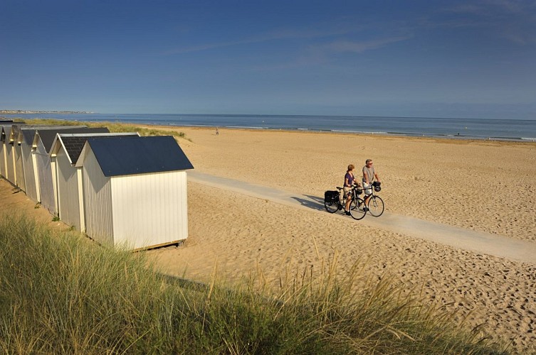 Plage-de-Ouistreham-a-velo