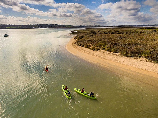 Kayak dans la Baie de Salennelles Vincent Rustuel