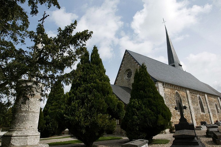Eglise de Saint Etienne l'Allier © PB Argence, OTLPA