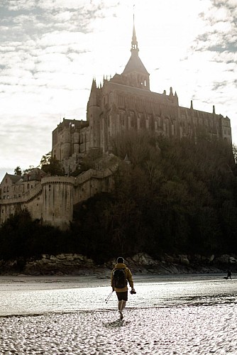 2021_Mont_saint_Michel_baie_traversee_2-Hello_La_Roux_Latitude_Manche.jpg-2000px