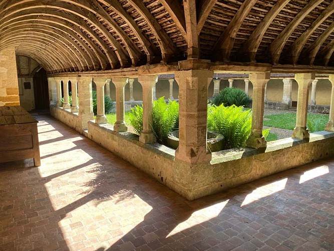 Cloître - Mortagne-au-Perche