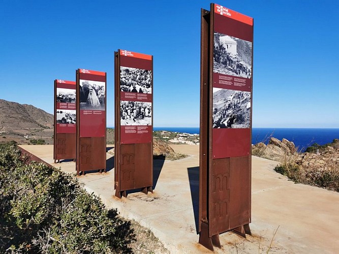 Seguint els passos de Walter Benjamin i els de la Retirada