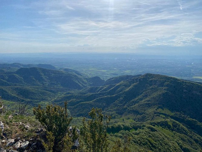 Vue sur Beuregard et la vallée du Rhône
