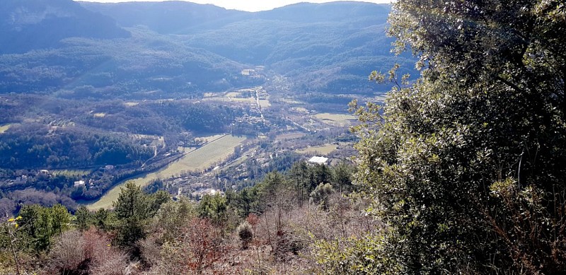 Vue vers Soubès, de plus loin