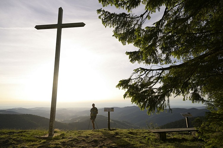 Hike : From the Charousse Pass to Le Grand Felletin