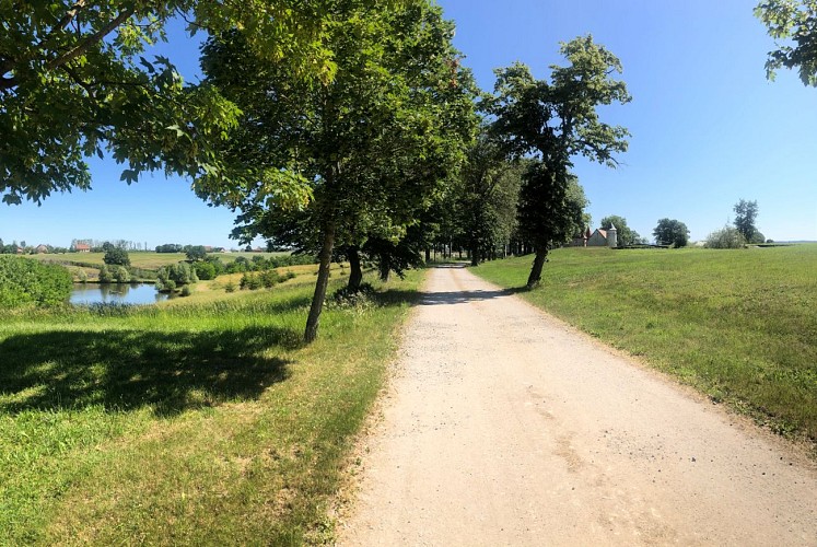 Circuit "Le château de Givry"