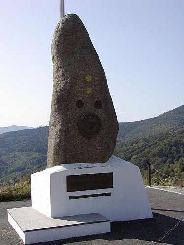 Monument au Col du Hundsrück 