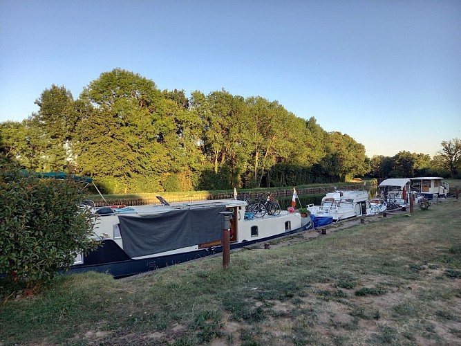 Halte nautique de Fleury-sur-Loire