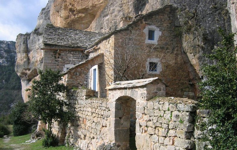 St Marcellin, hameau troglodyte