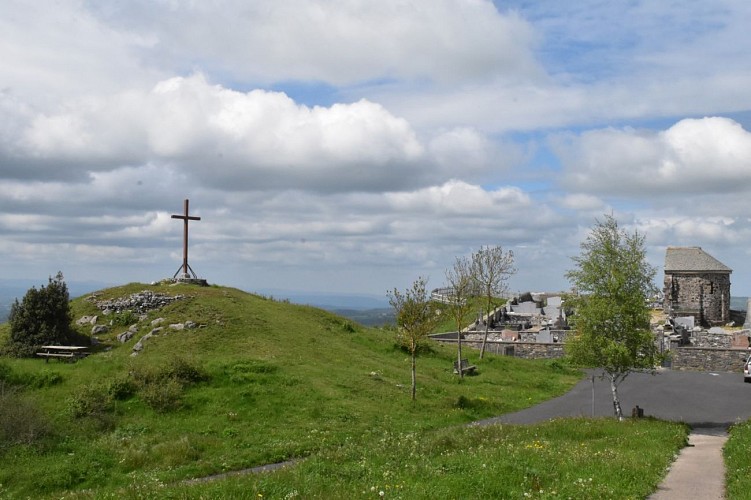 Le chemin d'art du Rocher de Lastic