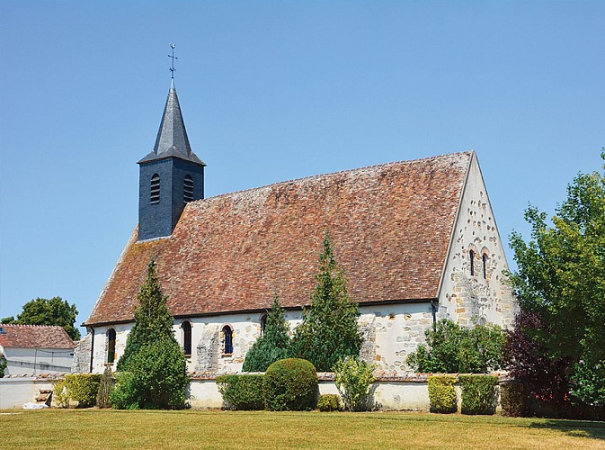 La petite Seine, randonnée pédestre à Balloy, proche de Provins.